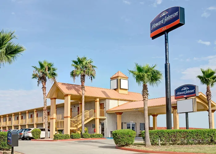 Howard Johnson By Wyndham